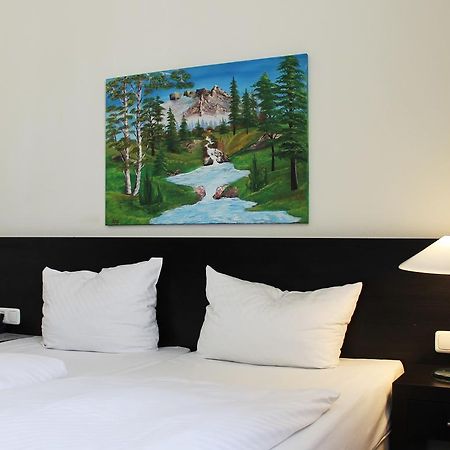 Aariana Hotel Offenbach am Main Buitenkant foto